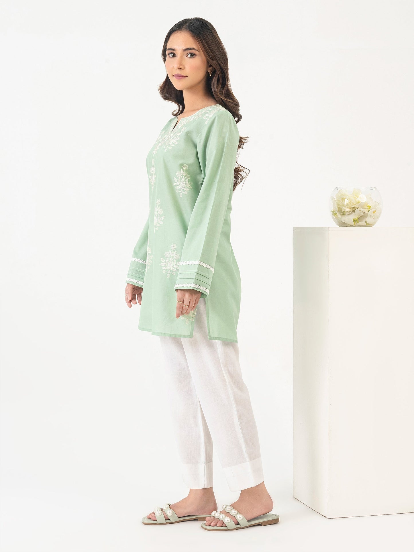 Cambric Kurti-Embroidered (Pret)