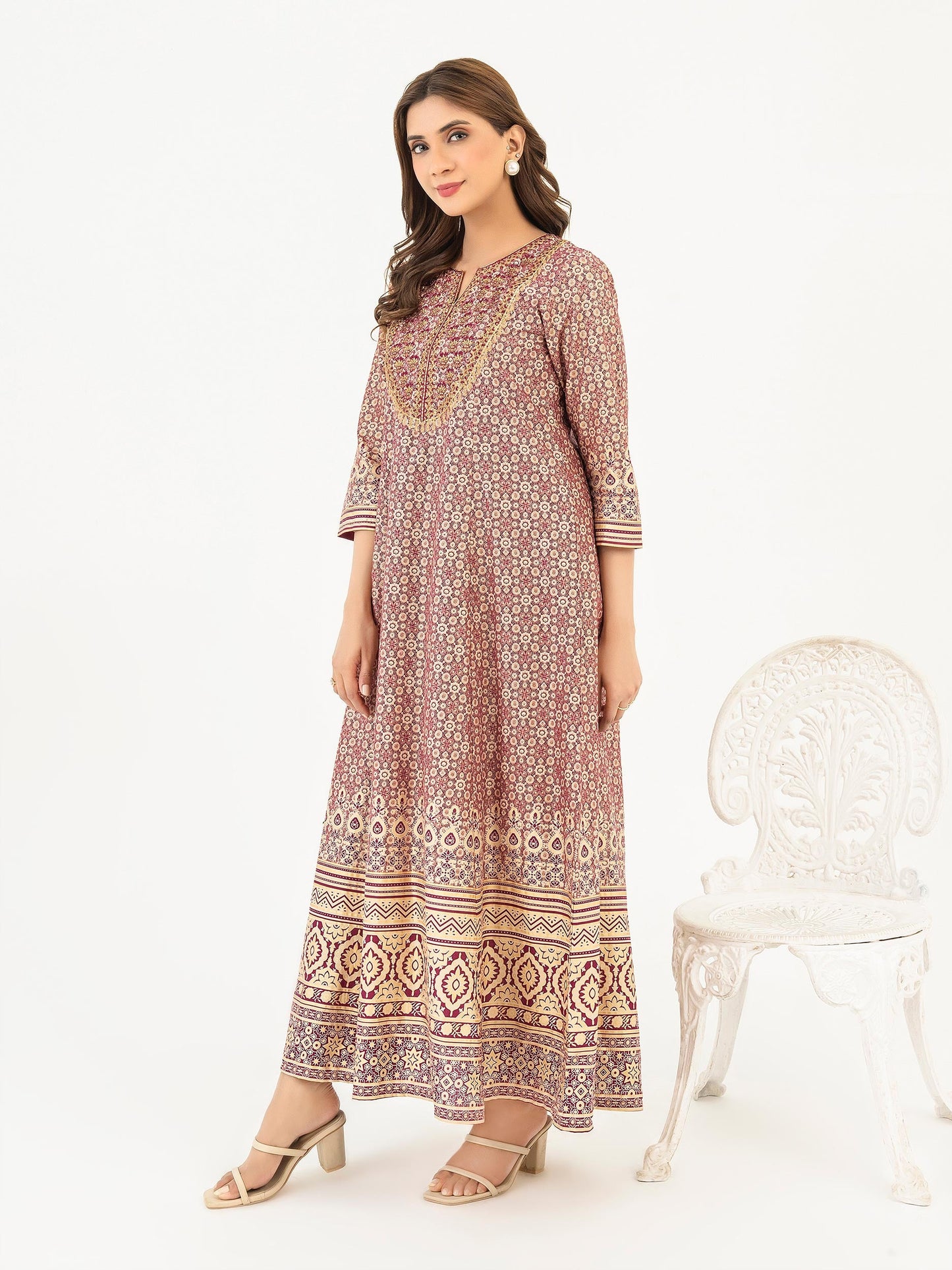 Lawn Pishwas-Embroidered (Pret)