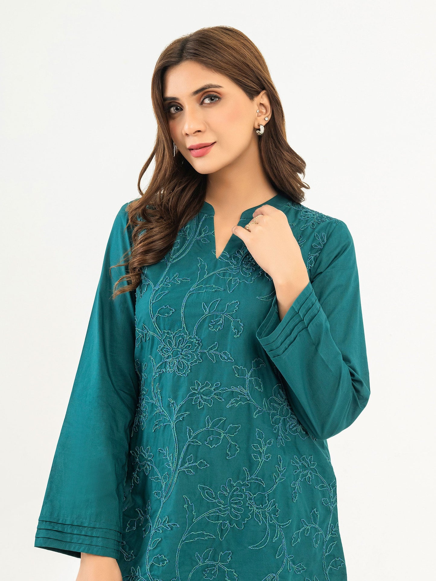 Cambric Kurti-Embroidered (Pret)