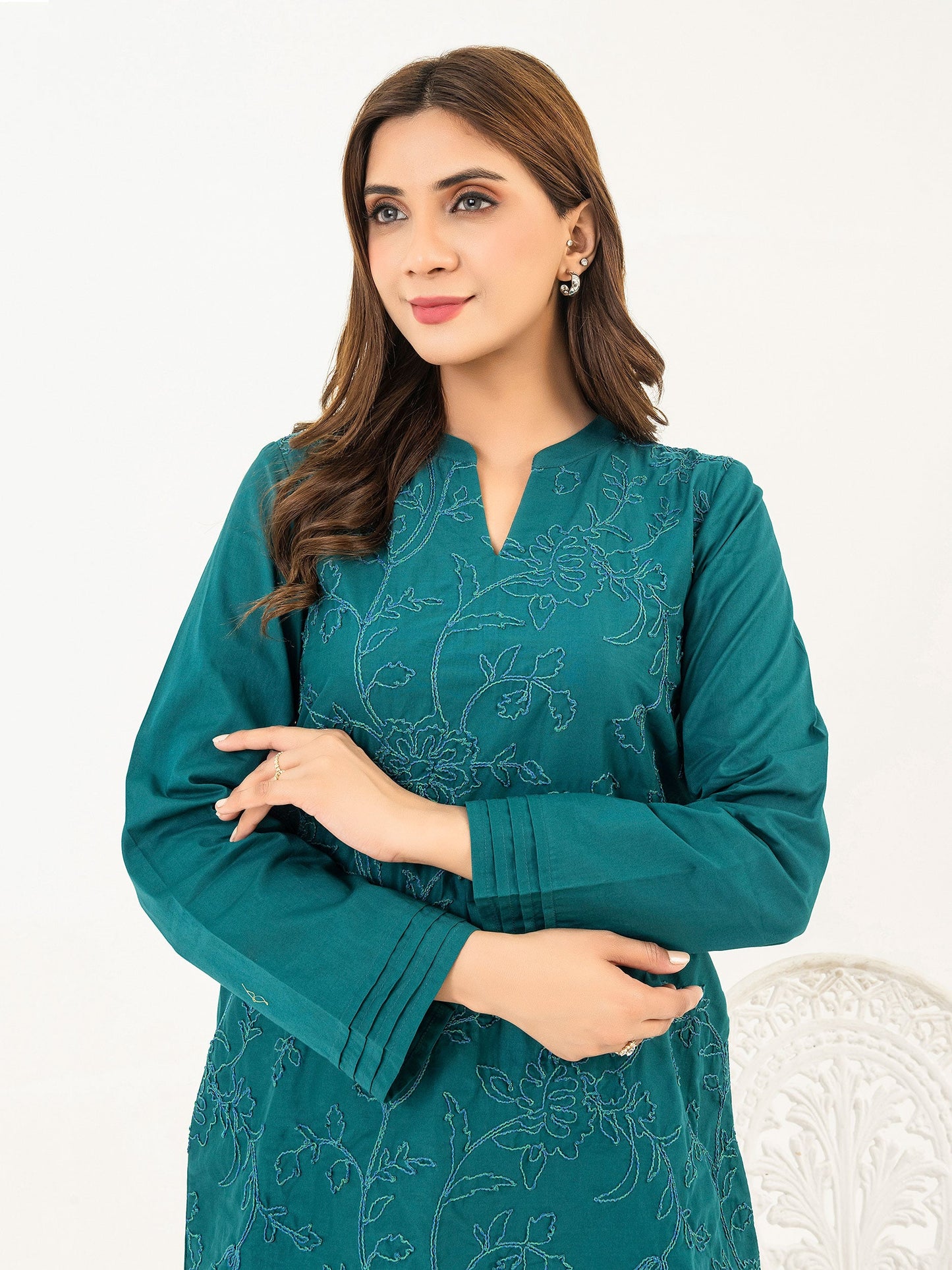 Cambric Kurti-Embroidered (Pret)