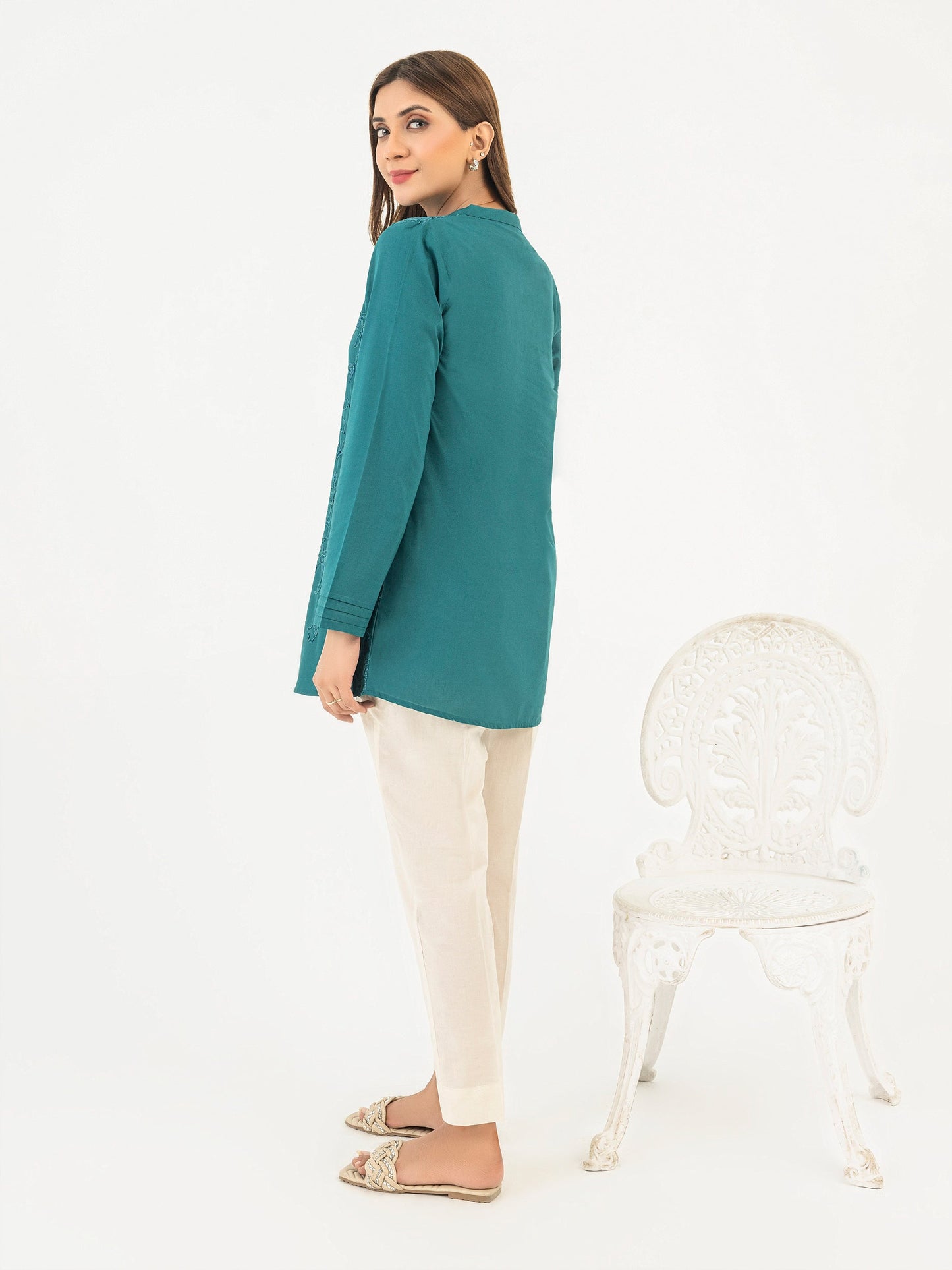 Cambric Kurti-Embroidered (Pret)