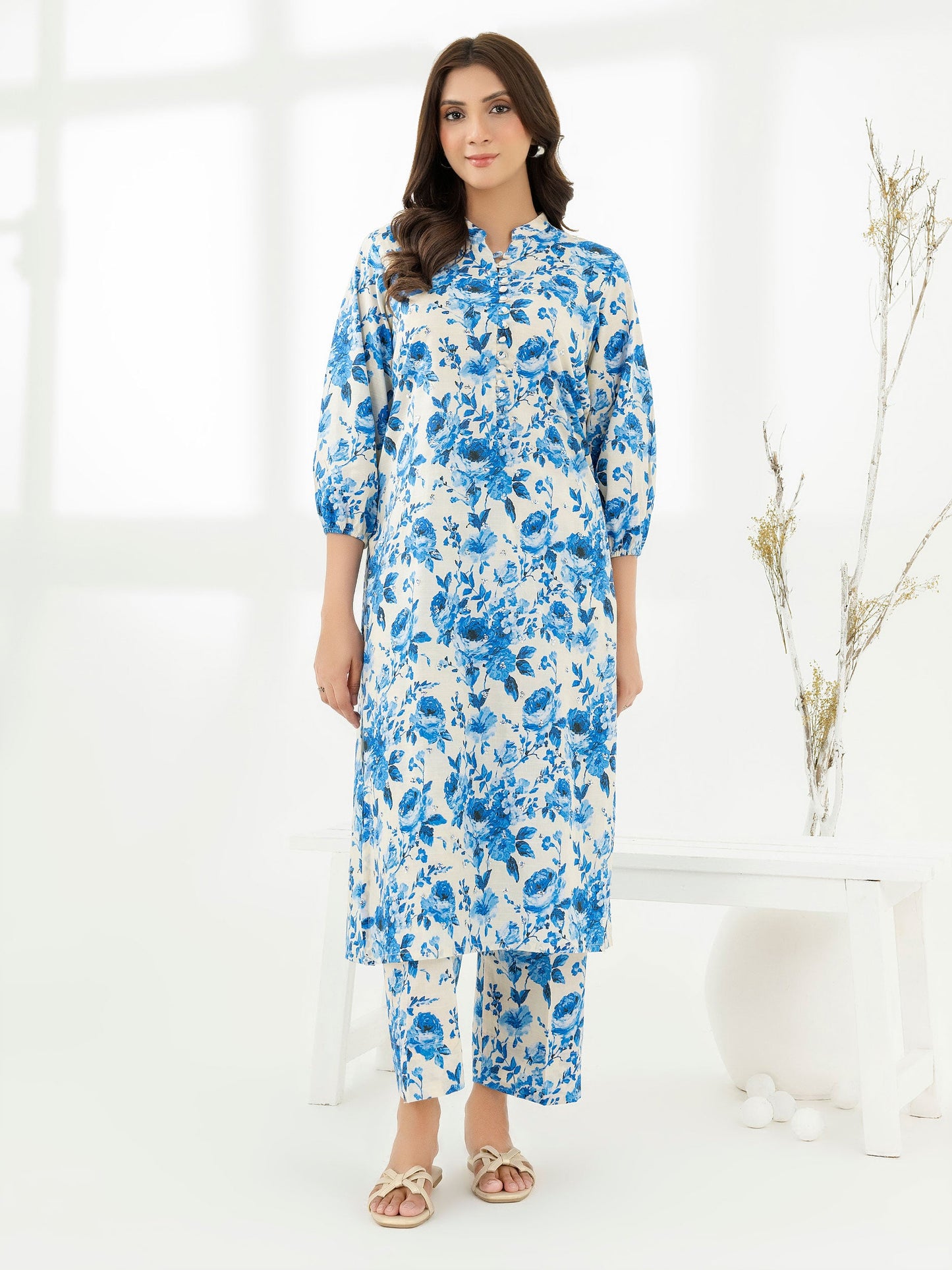 2 Piece Lawn Suit-Embroidered (Pret)
