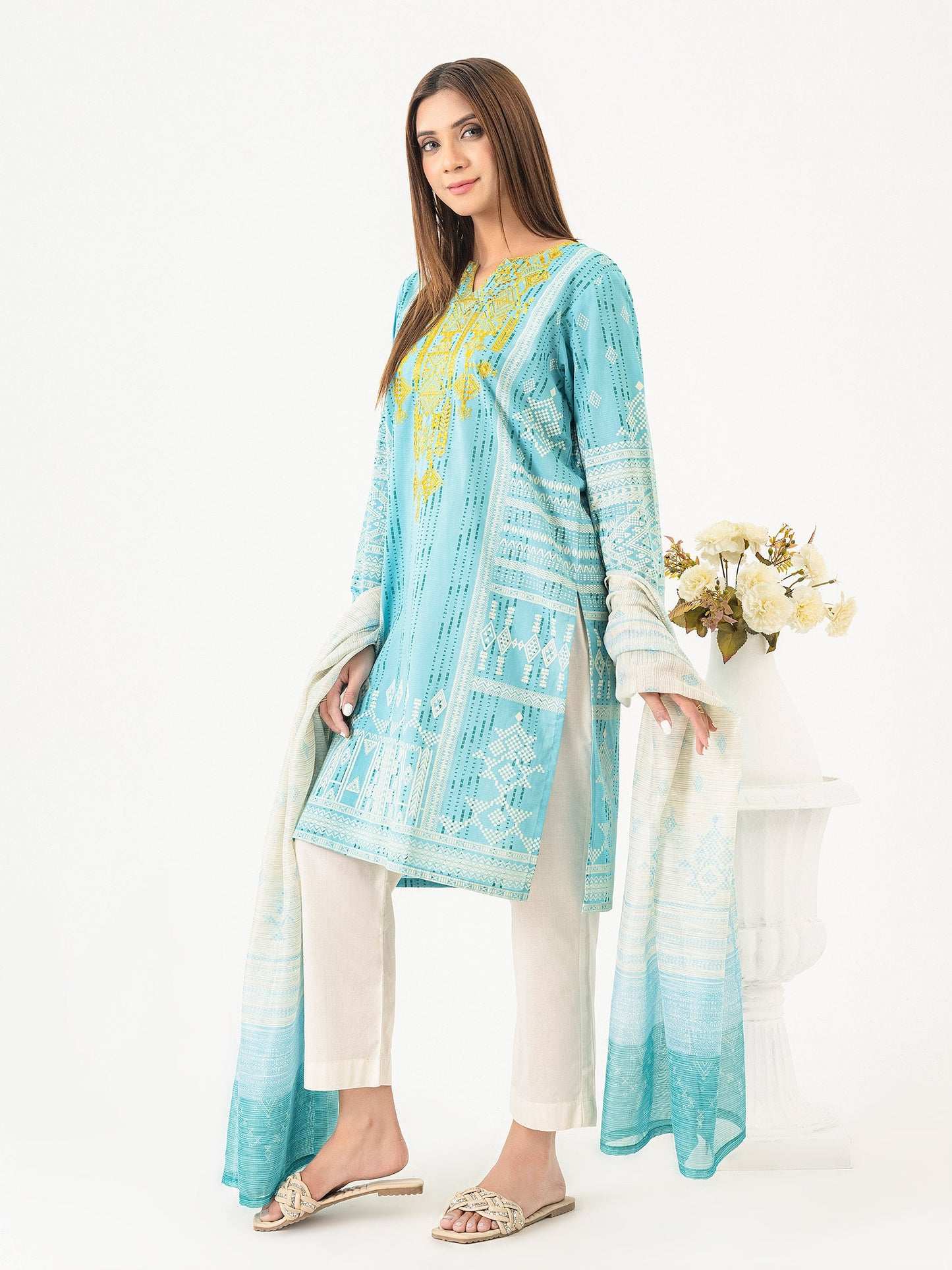 2 Piece Lawn Suit-Embroidered (Pret)