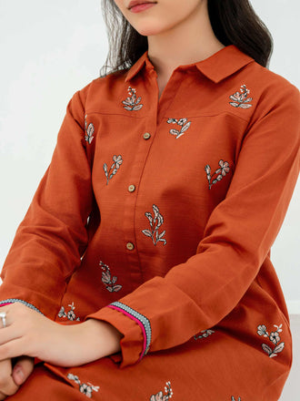 2-piece-khaddar-suit-embroidered-(definition-issue)