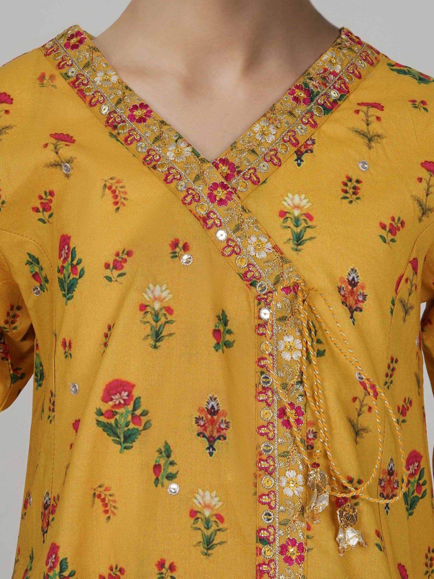 2 Piece Lawn Suit- Embroidered (Pret)