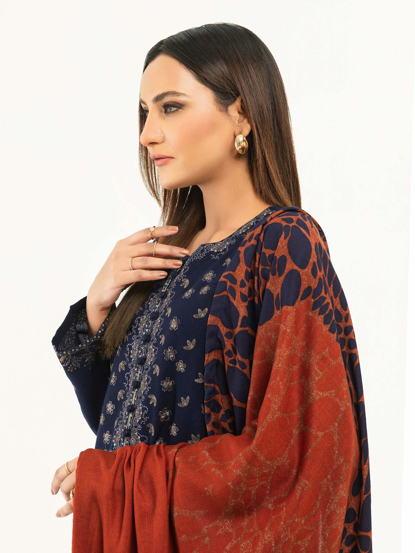 3 Piece Khaddar Suit- Embroidered (Pret)