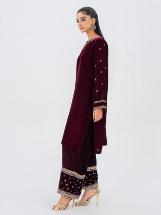 2-piece-velvet-suit-embroidered-(pret)