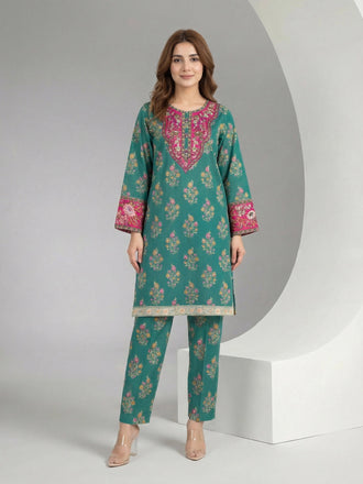 2-piece-khaddar-suit--embroidered-(pret)