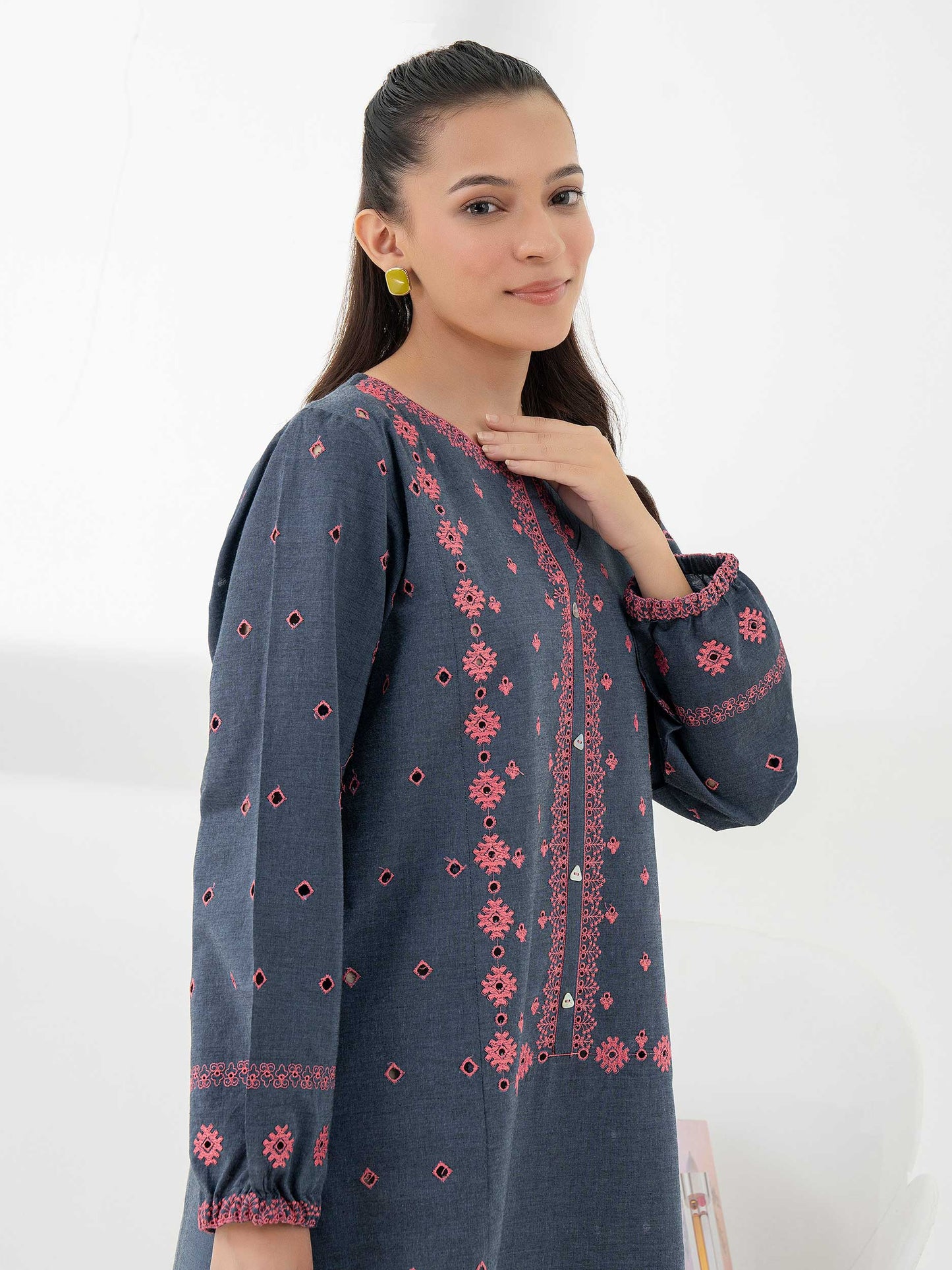 Yarn Dyed Kurti-Embroidered (Pret)