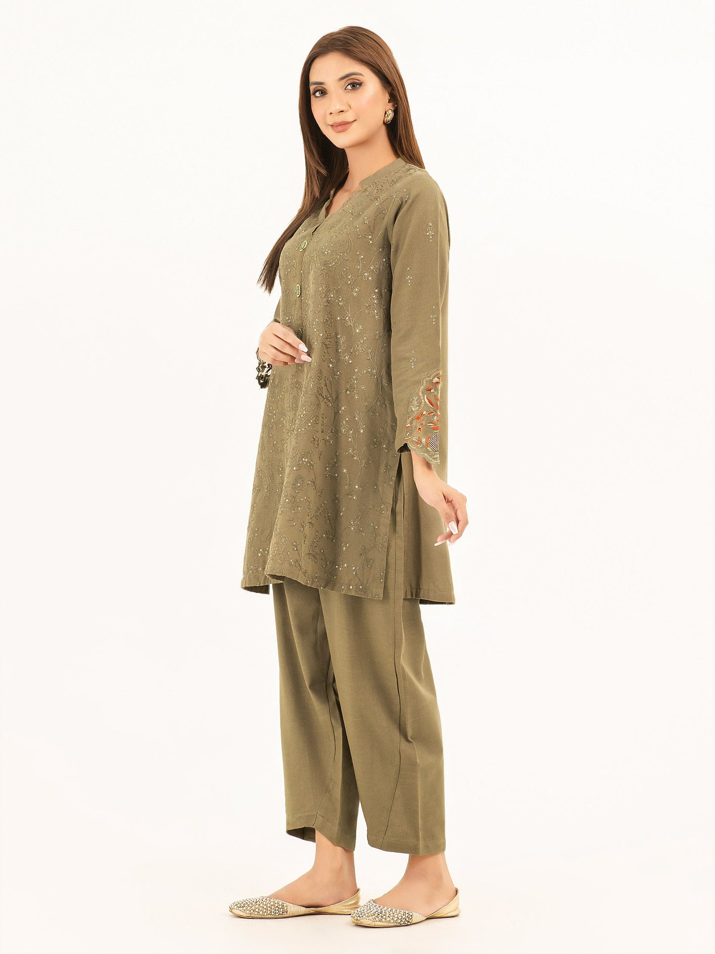 2 Piece Khaddar Suit-Embroidered (Pret)