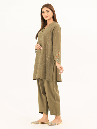 2-piece-khaddar-suit-embroidered-(pret)